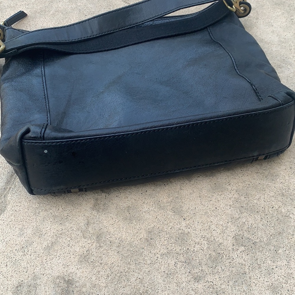 Fossil Large Black Leather Crossbody Purse - Picture 10 of 15